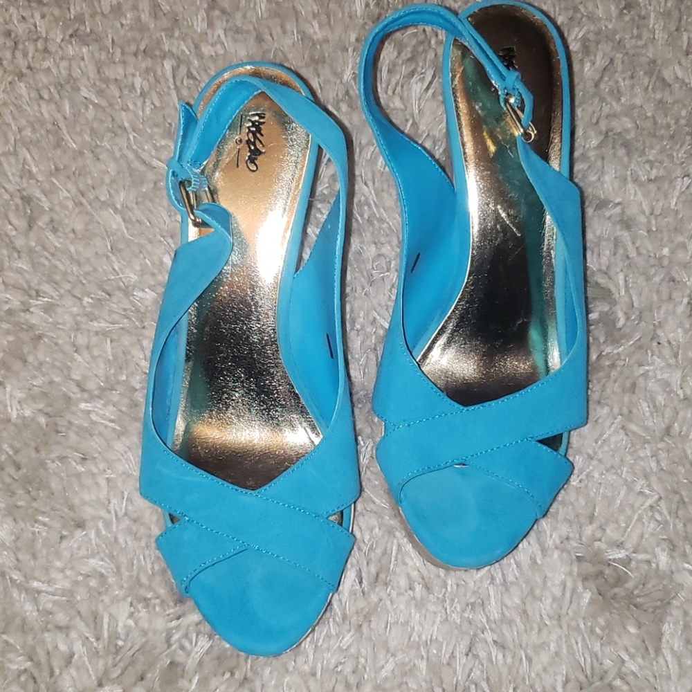 Wedge sandals